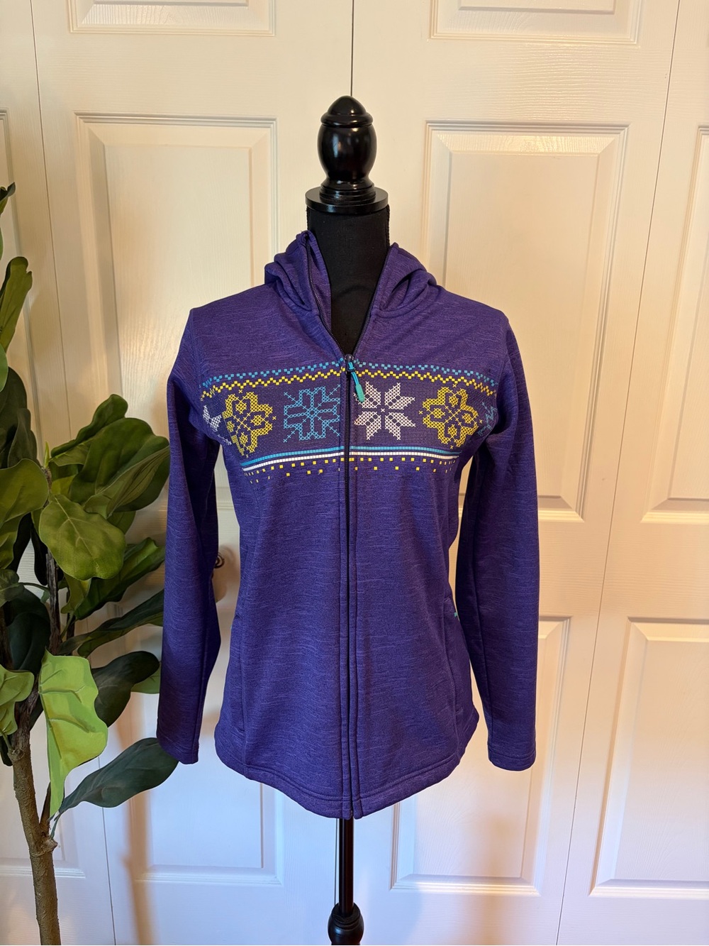 Helly Hansen Purple Hooded Zip-Up Sweater with Snowflake Detail